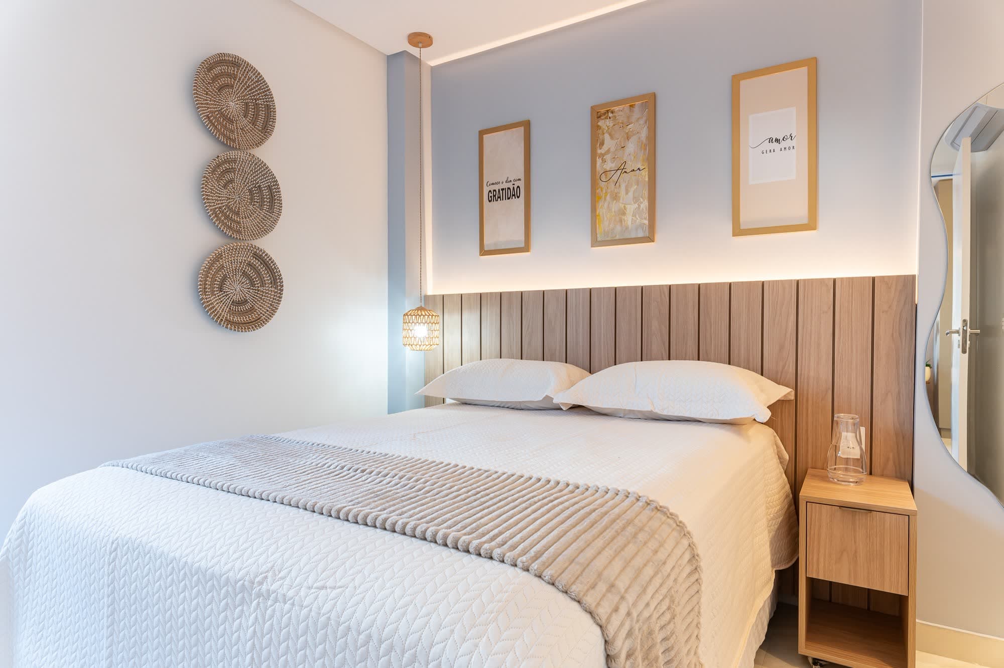 Flat decorado e mobiliado após a montagem